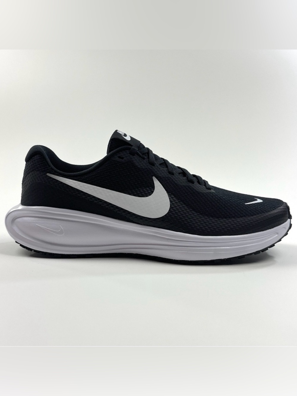Nike Revolution 8 Womens Size 8.5 Black White Shoes Running Athletic HJ8485-001